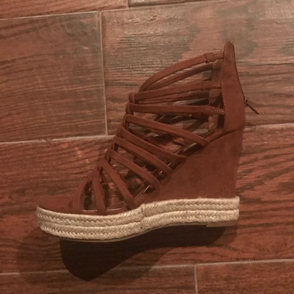 Brown wedges—LAST ONE - Picture 3 of 5